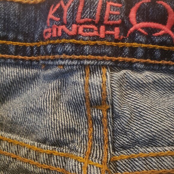 Cinch Women's Kylie Jeans Mid Rise Slim Fit Boot Cut Kick Slit Size 26 - Picture 1 of 5